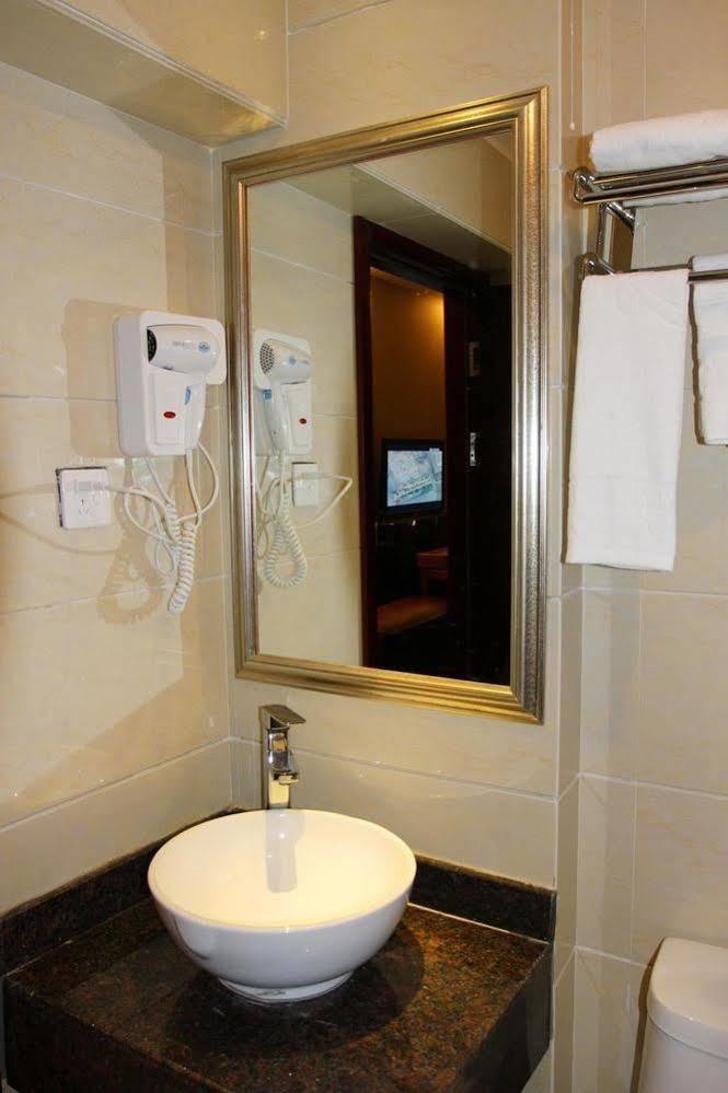 Perfect Season Hotel Guilin Extérieur photo